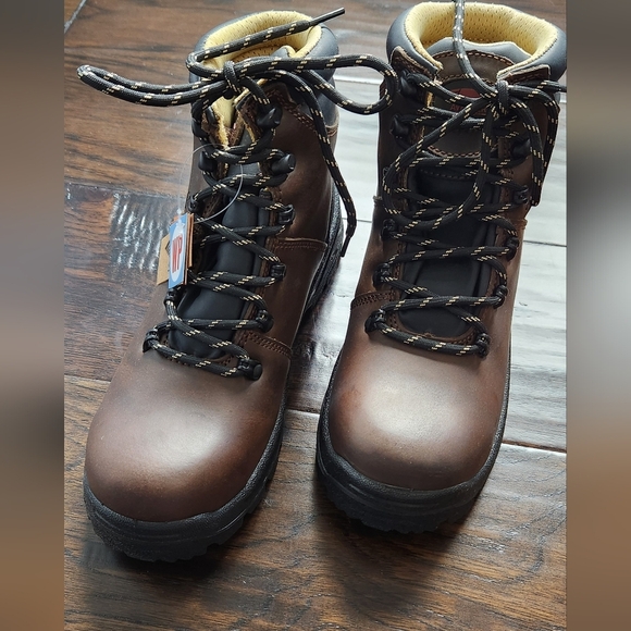 Men's Avenger 6" Steel Toe WP Work Boot A8225 builder ST. Size: 7.0 Med. - Picture 12 of 14